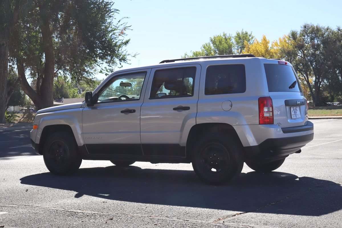 Used 2014 Jeep Patriot Sport FWD image 7