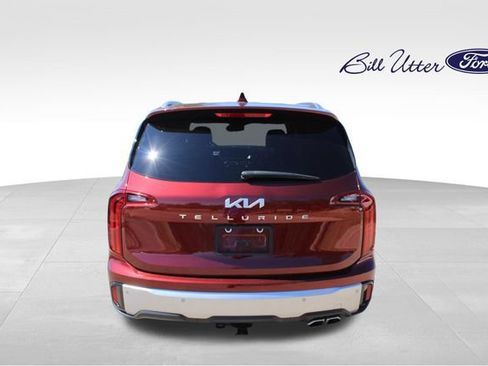 Used 2024 Kia Telluride S w/ S Sunroof Package FWD image 6