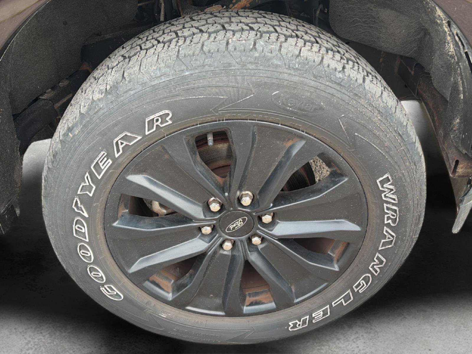 Used 2020 Ford F150 XLT w/ Equipment Group 302A Luxury AWD/4WD image 9