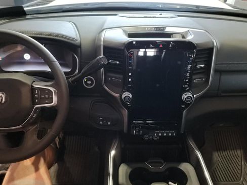 Used 2025 RAM 2500 Laramie w/ Sport Appearance Package image 9