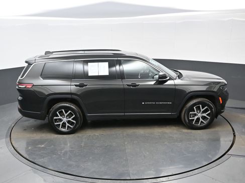 Used 2023 Jeep Grand Cherokee L Limited image 39