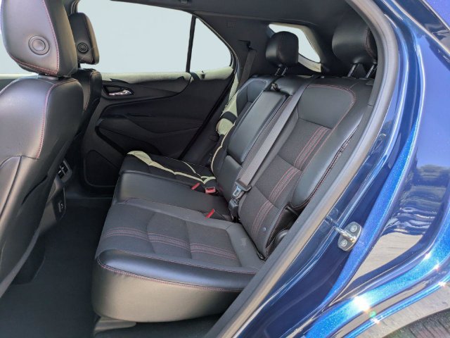 Used 2023 Chevrolet Equinox RS FWD image 15