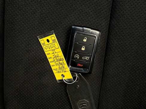 Used 2023 Jeep Grand Cherokee Trailhawk w/ Luxury Tech Group III image 28