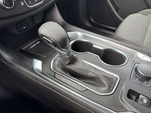 Certified 2023 Chevrolet Traverse LT image 30