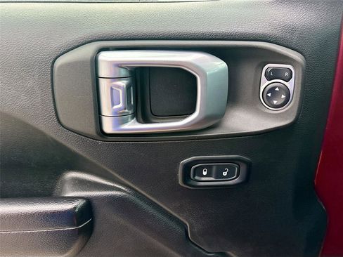 Used 2021 Jeep Wrangler Unlimited Sport image 19