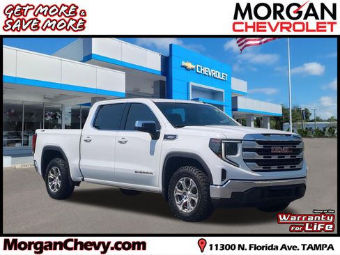 Used 2023 GMC Sierra 1500 SLE w/ X31 Off-Road Package AWD/4WD image 1