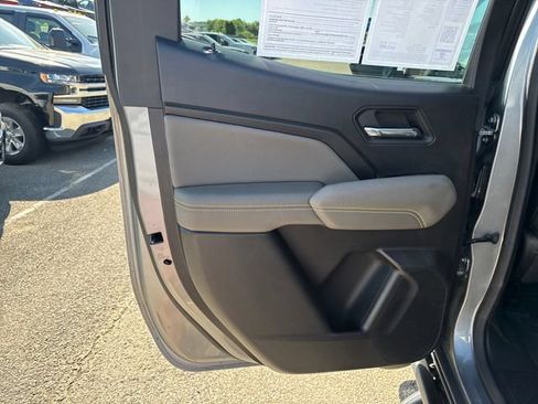 Used 2023 Chevrolet Colorado ZR2 w/ ZR2 Convenience Package III AWD/4WD image 20