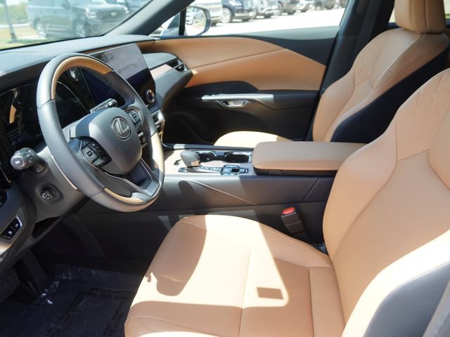 Used 2025 Lexus RX 350h w/ Kick Sensor & Tow Package AWD/4WD image 5