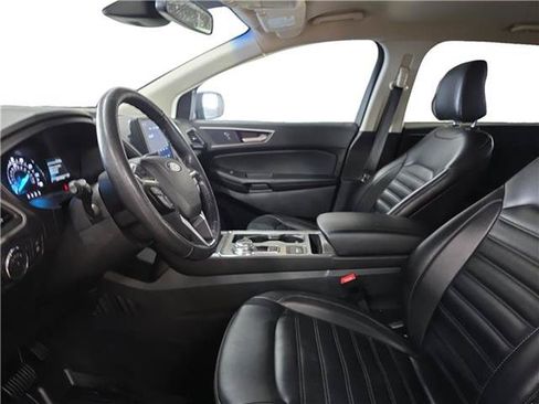 Certified 2022 Ford Edge SEL w/ Convenience Package AWD/4WD image 9