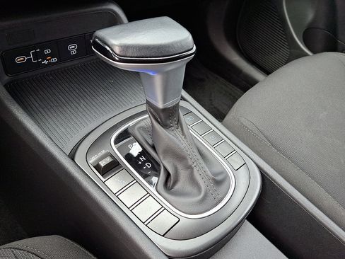 Used 2024 Hyundai Kona SEL image 15