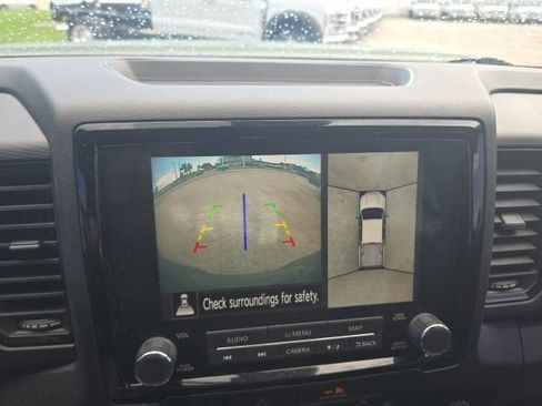 Used 2022 Nissan Frontier Pro-X RWD image 17
