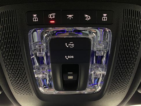 New 2026 Mercedes-Benz GLB 250 4MATIC image 27