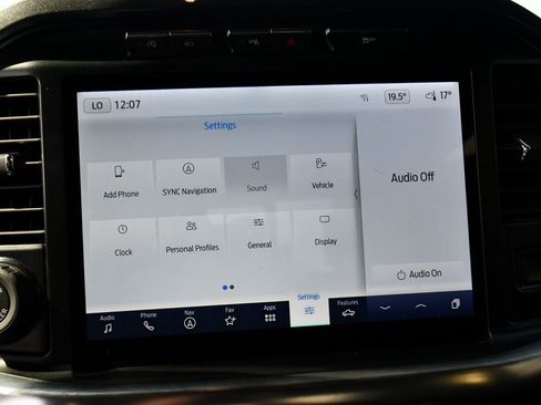 Used 2023 Ford F150 Lariat w/ Equipment Group 502A High image 32