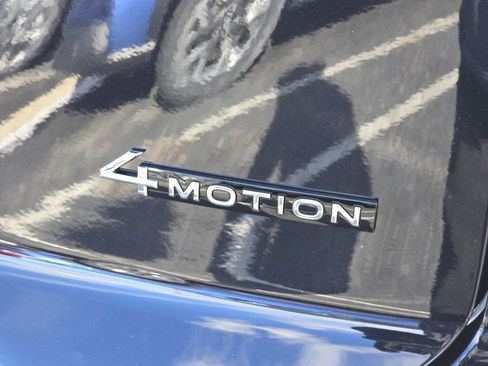 New 2026 Volkswagen Atlas Cross Sport SE image 12