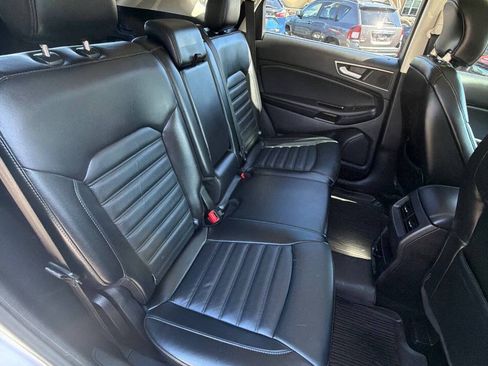 Used 2016 Ford Edge SEL w/ Equipment Group 201A AWD/4WD image 39
