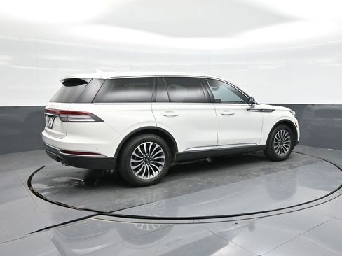 Used 2022 Lincoln Aviator Reserve w/ Equipment Group 201A RWD image 9