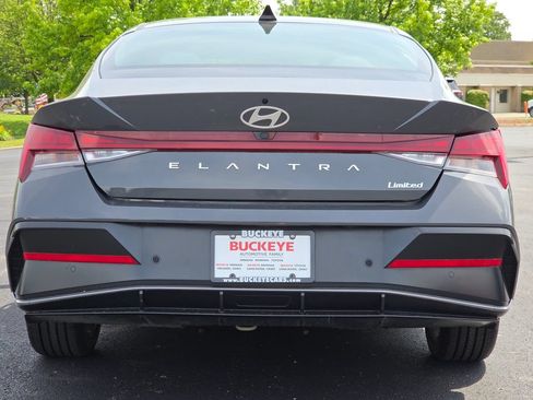Used 2024 Hyundai Elantra Limited FWD image 18