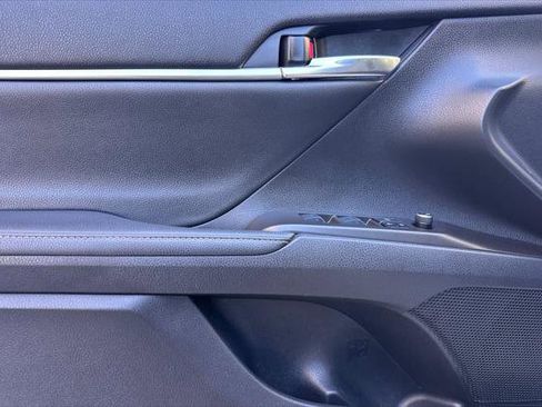 Used 2022 Toyota Camry XSE image 10