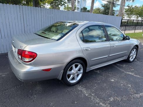 Used 2004 INFINITI I35 FWD image 3