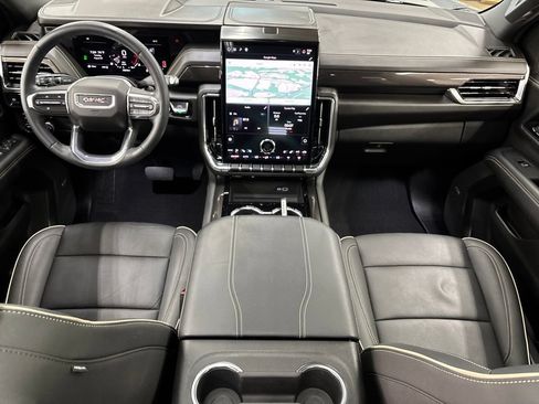 Used 2025 GMC Yukon Elevation w/ Technology Package AWD/4WD image 21