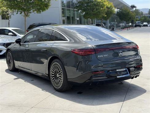Used 2023 Mercedes-Benz EQS 580 4MATIC Sedan image 4
