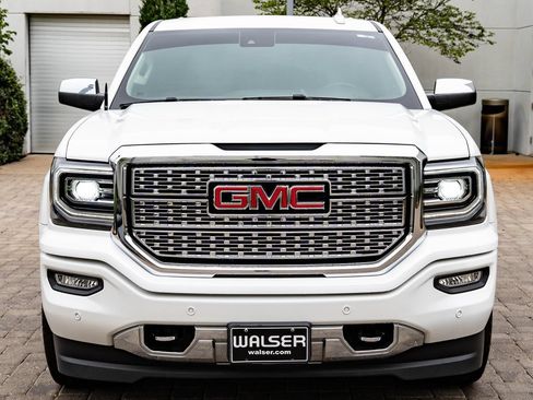 Used 2018 GMC Sierra 1500 Denali w/ Denali Ultimate Package AWD/4WD image 2