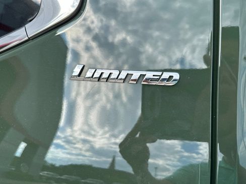 Used 2023 Toyota Tundra Limited RWD image 3