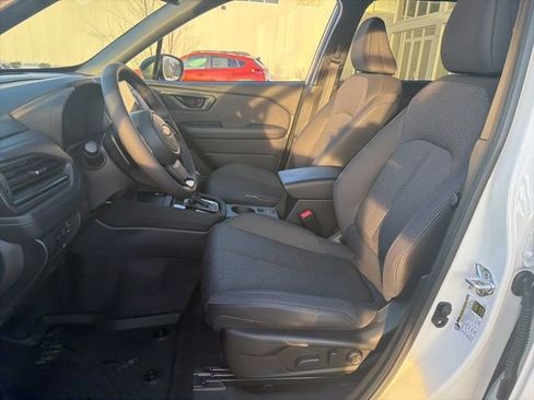 Used 2025 Subaru Forester Premium image 19