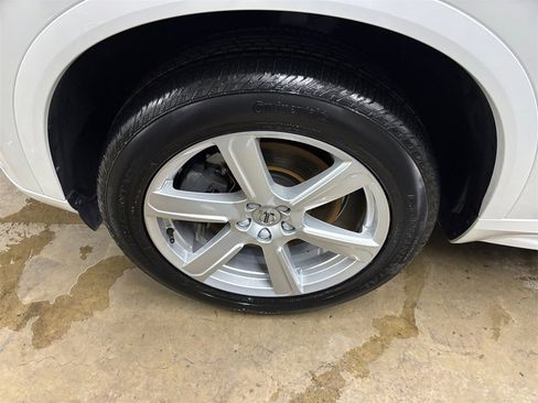 Certified 2023 Volvo XC90 B5 Core w/ Climate Package image 37