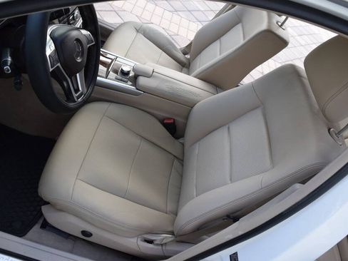 Used 2014 Mercedes-Benz E 350 4MATIC Sedan image 37