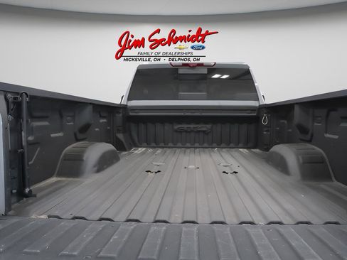 Used 2024 GMC Sierra 2500 AT4 w/ Technology Package AWD/4WD image 11
