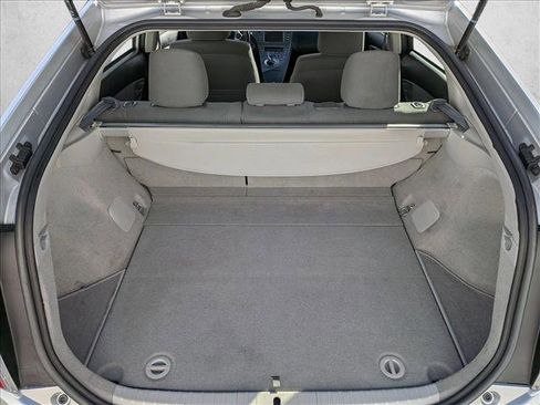 Used 2014 Toyota Prius Three image 6