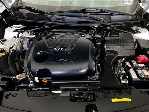 Used 2017 Nissan Maxima Platinum w/ Medallion Package image 10