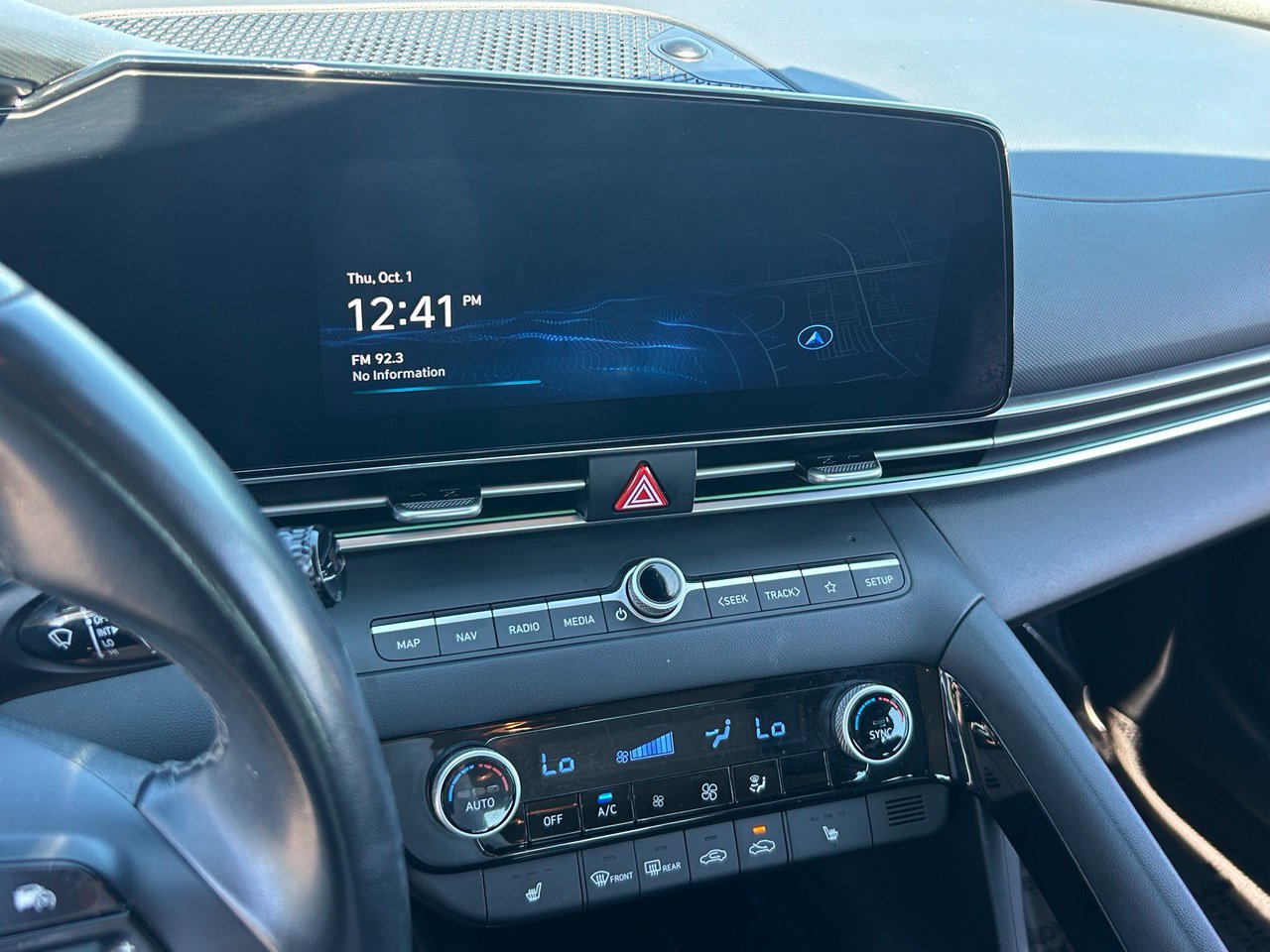 Used 2024 Hyundai Elantra Limited FWD image 30