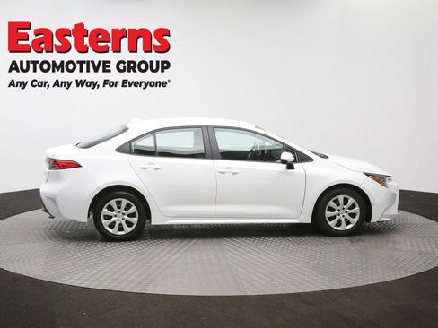 Used 2024 Toyota Corolla LE image 43