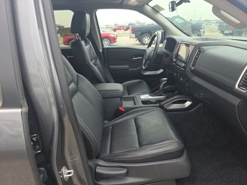 Used 2023 Nissan Frontier SV w/ SV Premium Package AWD/4WD image 9