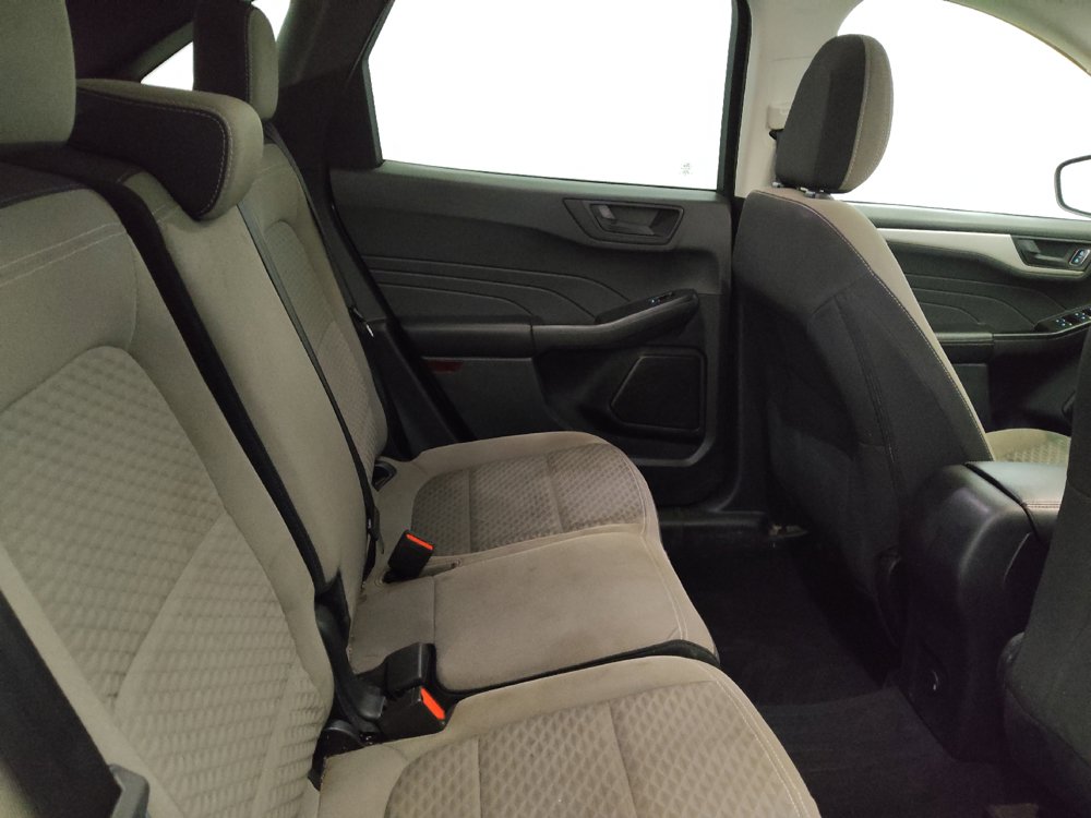 Used 2022 Ford Escape SE FWD image 19