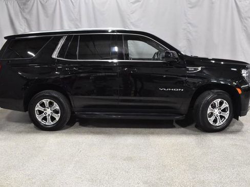 Used 2022 GMC Yukon SLE image 2