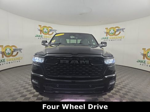 Certified 2025 RAM 1500 Big Horn AWD/4WD image 3
