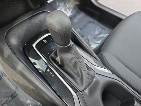 Used 2023 Toyota Corolla LE image 23