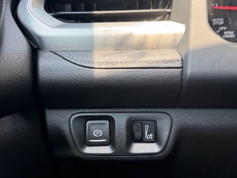 Used 2018 GMC Acadia SLE AWD/4WD image 23