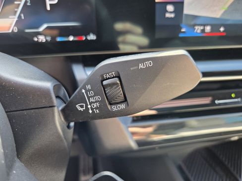 Used 2026 BMW 530i w/ M Sport Package image 28