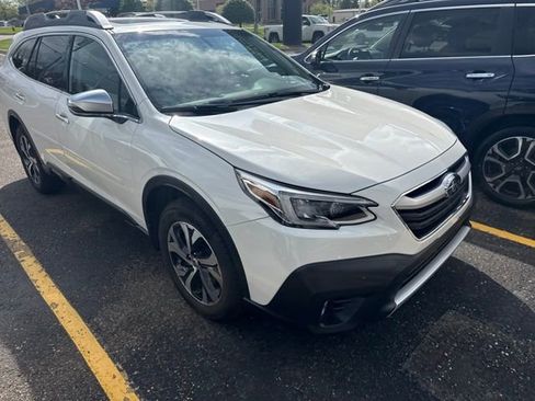 Used 2020 Subaru Outback Touring XT AWD/4WD image 2