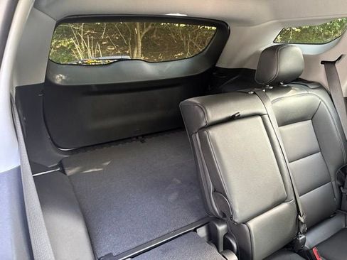 Used 2023 GMC Terrain SLT w/ Elevation Edition FWD image 27