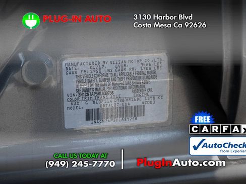 Used 2017 Nissan Versa SV image 7