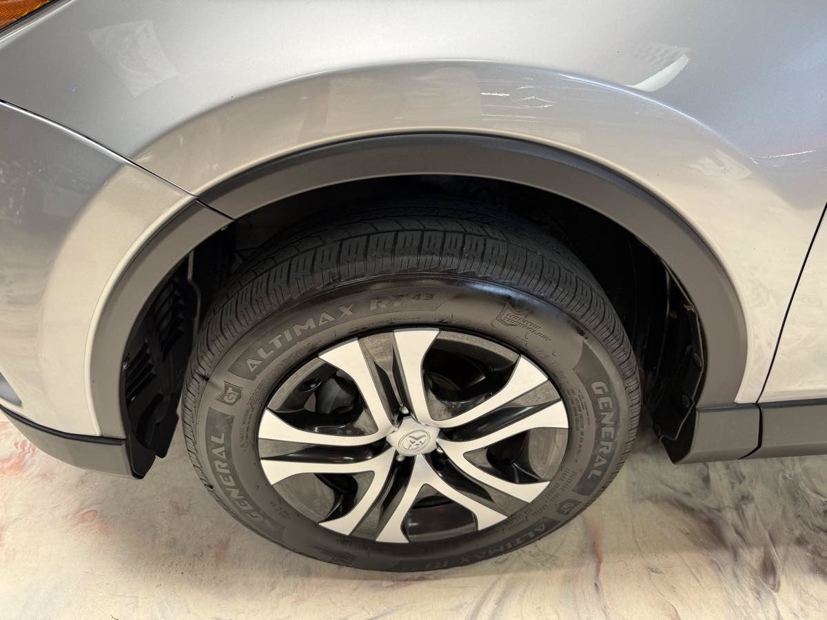 Used 2018 Toyota RAV4 LE w/ All Weather Liner Package AWD/4WD image 34