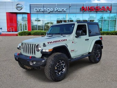 Used 2023 Jeep Wrangler Rubicon w/ Cold Weather Group AWD/4WD image 4