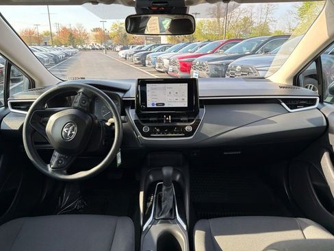 Certified 2025 Toyota Corolla LE FWD image 15