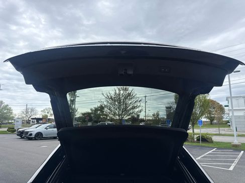 Certified 2022 Audi Q4 e-tron Prestige AWD/4WD image 23