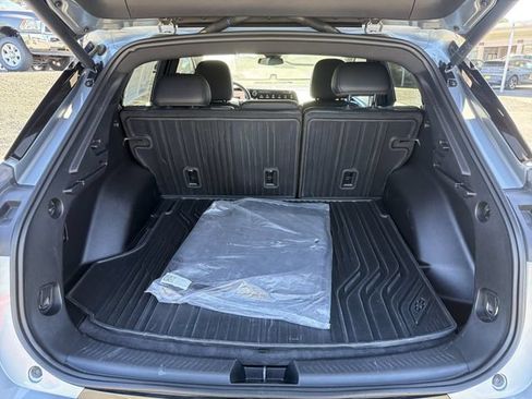 Used 2024 Chevrolet Equinox EV LT w/ LPO, Blackout Package AWD/4WD image 9